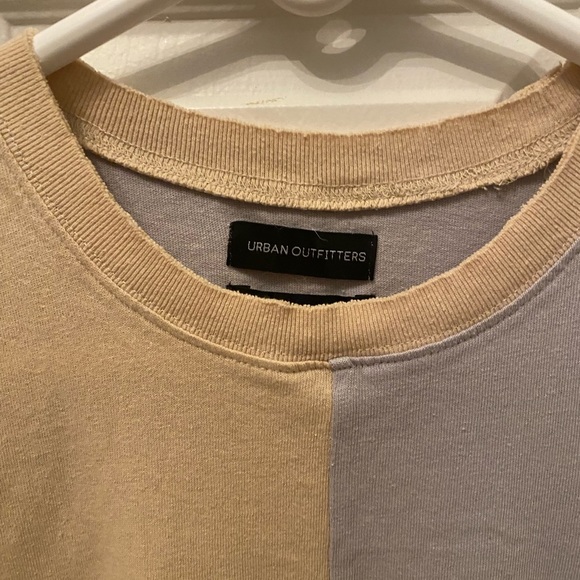 Urban outfitters T-shirt - Picture 2 of 2